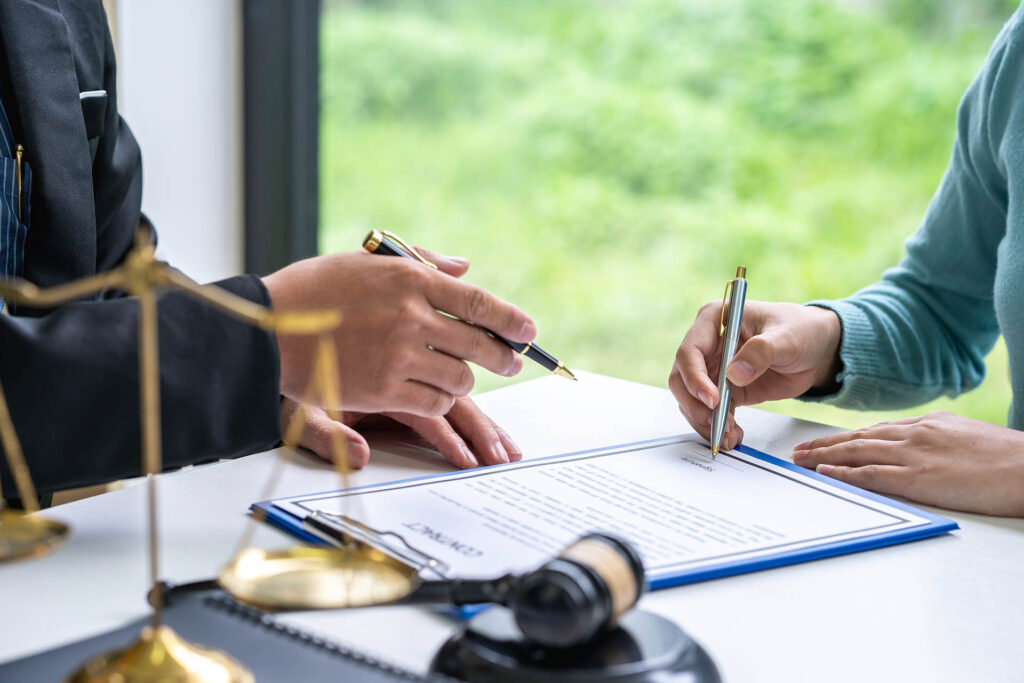 Settlement Agreement Advice for Businesses in Miami